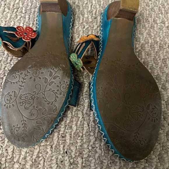 Spring Step Multicolor Floral Sandals - Picture 4 of 9